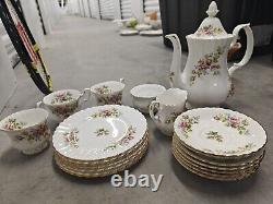 Royal Albert England Mass Rose Coffee and dinner set