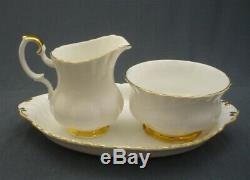 Royal Albert England Val D'or Pattern Bone China 23 Piece Tea Set Service for 6
