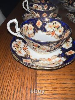 Royal Albert Heirloom Footed Cup &saucer Bone China Made in England Set Of 8