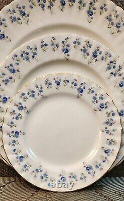 Royal Albert MEMORY LANE Blue Floral Gold Bone China England SIX 5-pc. Settings