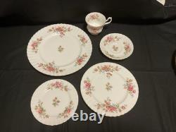Royal Albert Moss Rose Bone China England Service for 4 20 Total Pieces