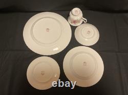 Royal Albert Moss Rose Bone China England Service for 4 20 Total Pieces