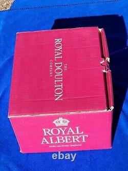 Royal Albert OLD COUNTRY ROSES 20 Pc. DINNERWARE SET New In Box 1962 2 avail