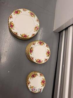 Royal Albert Old Country Roses 30 Pc Dinner Plate Set Bone China England