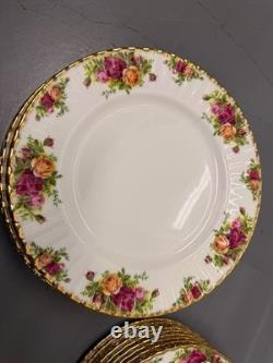 Royal Albert Old Country Roses 30 Pc Dinner Plate Set Bone China England