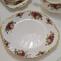 Royal Albert Old Country Roses Bone China Dinner Set England 1962, 87 pieces