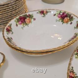 Royal Albert Old Country Roses Bone China Dinner Set England 1962, 87 pieces