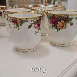 Royal Albert Old Country Roses Bone China Dinner Set England 1962, 87 pieces