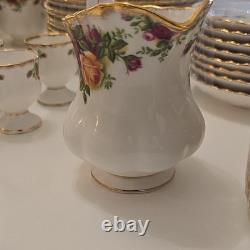Royal Albert Old Country Roses Bone China Dinner Set England 1962, 87 pieces