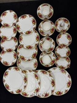 Royal Albert Old Country Roses Bone China Dinner Set Plates/Cups England Gold