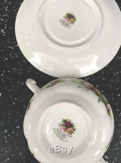 Royal Albert Old Country Roses Bone China England set of 8 soup cups and saucers