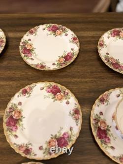 Royal Albert Old Country Roses Bone China Tea Cup & Saucer Set 23 pieces
