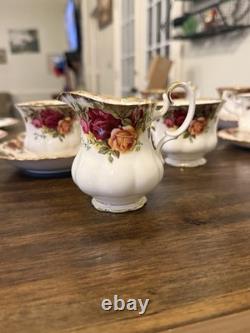 Royal Albert Old Country Roses Bone China Tea Cup & Saucer Set 23 pieces