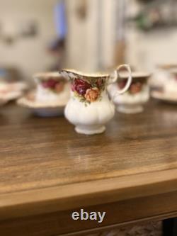 Royal Albert Old Country Roses Bone China Tea Cup & Saucer Set 23 pieces