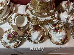 Royal Albert Old Country Roses Dinner And Tea/coffee Set