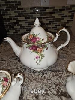 Royal Albert Old Country Roses Teapot Sugar Creamer Set Bone China England