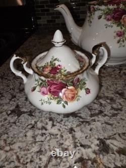 Royal Albert Old Country Roses Teapot Sugar Creamer Set Bone China England
