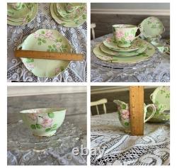 Royal Albert bone china of England Evangeline 19 Piece Set Excellent Condition