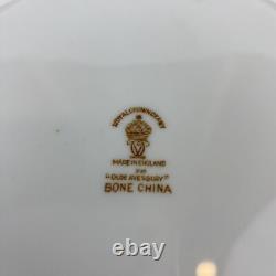 Royal Crown Derby 26 PIECES SET Olde Avesbury England Bone China Plates Mugs Tea