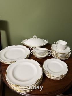 Royal Crown Derby Regency Bone China Dinner Set White/Gold England A. 1075