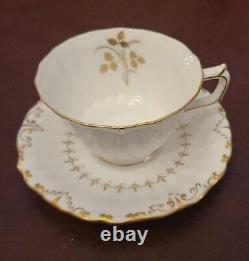 Royal Crown Derby Wentworth China Set 93 Pieces 1962 Vintage w SERVING PCS