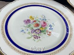 Royal Doulton ASCOT Bone China England Set of 4 Dinner Plates 10 1/2