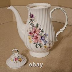 Royal Doulton Arcadia H4802 Bone China Dinner Tea Set Made in England 71 Pieces