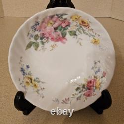 Royal Doulton Arcadia H4802 Bone China Dinner Tea Set Made in England 71 Pieces