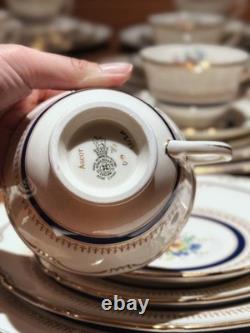 Royal Doulton Ascot Floral Gold Bone China 8 Place 40Piece Tea Set MINT