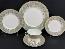 Royal Doulton Bone China(Set of 4)Renaissanc5 PIECE PLACE SETTINGH4972