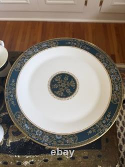 Royal Doulton Carlyle Bone China Dinnerware 12 Place Settings + Extras