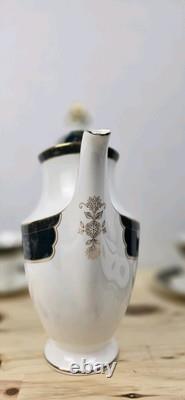 Royal Doulton Carlyle Tea/Coffe Set, Bone China Made in England