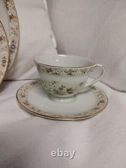 Royal Doulton China Dinner Set Mandalay 5-pc Service For 8 Minus Cup & Saucer