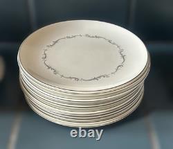 Royal Doulton Coronet Bone China Dinnerware Set 12 Place Settings H4947