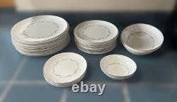 Royal Doulton Coronet Bone China Dinnerware Set 12 Place Settings H4947