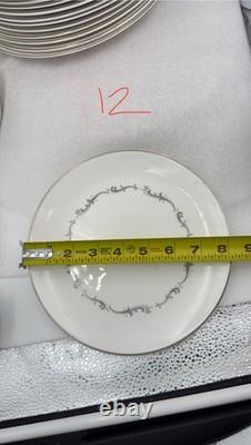 Royal Doulton Coronet Bone China Dinnerware Set 12 Place Settings H4947
