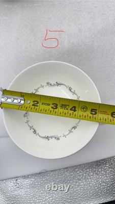 Royal Doulton Coronet Bone China Dinnerware Set 12 Place Settings H4947