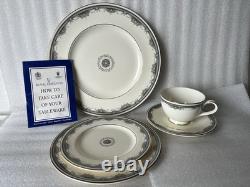 Royal Doulton English Bone China Albany H5121 Dinnerware 20Pcs. 4Place Settings