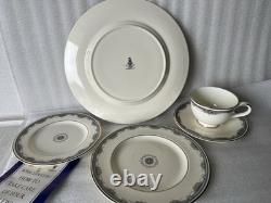 Royal Doulton English Bone China Albany H5121 Dinnerware 20Pcs. 4Place Settings