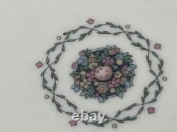 Royal Doulton English Bone China Albany H5121 Dinnerware 20Pcs. 4Place Settings