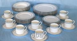 Royal Doulton Etude (Pattern H5003). 8 Place Settings With Serving Pieces. England