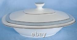 Royal Doulton Etude (Pattern H5003). 8 Place Settings With Serving Pieces. England