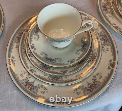 Royal Doulton Juliet Fine English Bone China, 9 Dinner 5 Pc Set plus serving pcs