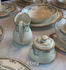 Royal Doulton Juliet Fine English Bone China, 9 Dinner 5 Pc Set plus serving pcs