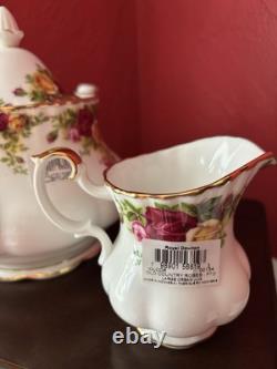 Royal Doulton Old Country Roses 3 Piece Bone China Tea Set Mint in Box