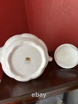 Royal Doulton Old Country Roses 3 Piece Bone China Tea Set Mint in Box