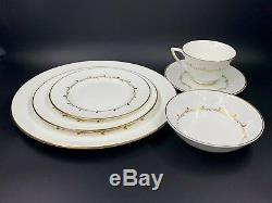 Royal Doulton Rondo 6 Piece Plate Settings For 4 Bone China England 24 Pieces