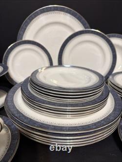 Royal Doulton Sherbrooke H5009 Fine China 36pcs 6 pc place setting service for 6