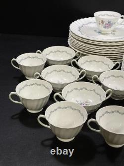 Royal Doulton THE CHELSEA ROSE Pattern Set 83 Pieces, 11