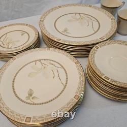 Royal Doulton White Nile Fine China Tableware Set 38 PCS VTG Made In England 70s